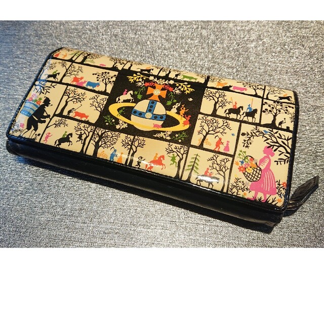 Vivienne Westwood(ヴィヴィアンウエストウッド)のヴィヴィアン・ウエストウッド☆パテントレザー財布！ レディースのファッション小物(財布)の商品写真