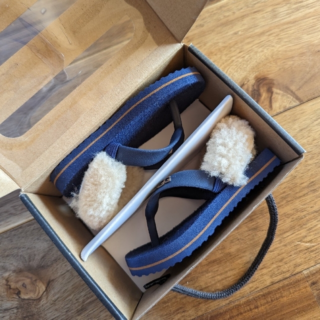 UGG(アグ)の貴ゴリ様専用ページ【UGG アグ】 キッズ/ベビー/マタニティのベビー靴/シューズ(~14cm)(サンダル)の商品写真