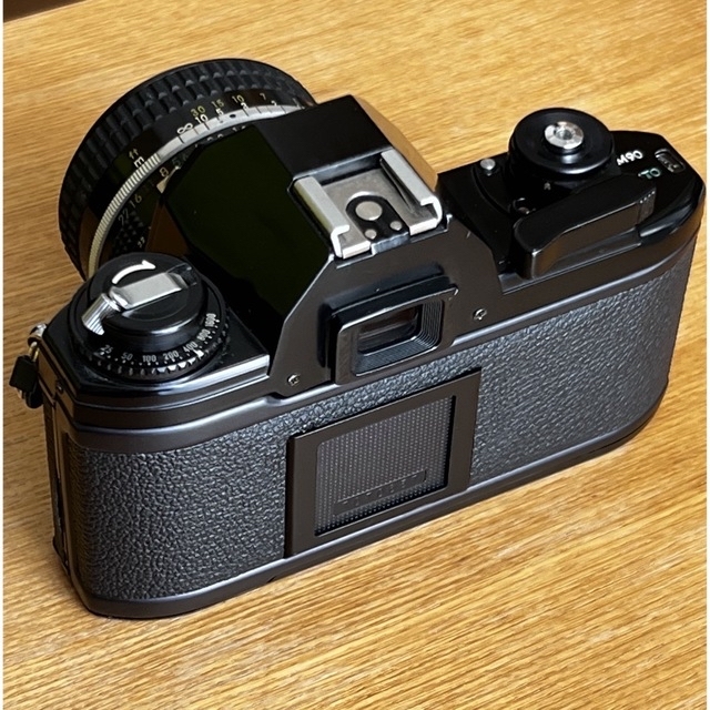 Nikon(ニコン)のNikonフィルムカメラセットEM/FE/50mm/135mm スマホ/家電/カメラのカメラ(フィルムカメラ)の商品写真