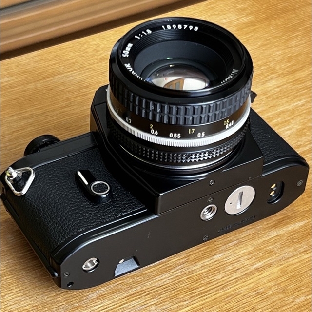 Nikon(ニコン)のNikonフィルムカメラセットEM/FE/50mm/135mm スマホ/家電/カメラのカメラ(フィルムカメラ)の商品写真