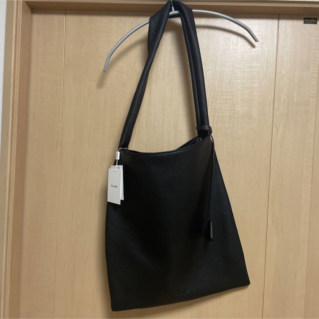 TRAPEZES WIDE TOTE