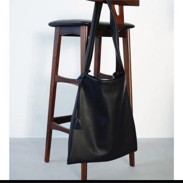 CLANE ☆ TRAPEZES WIDE TOTE-