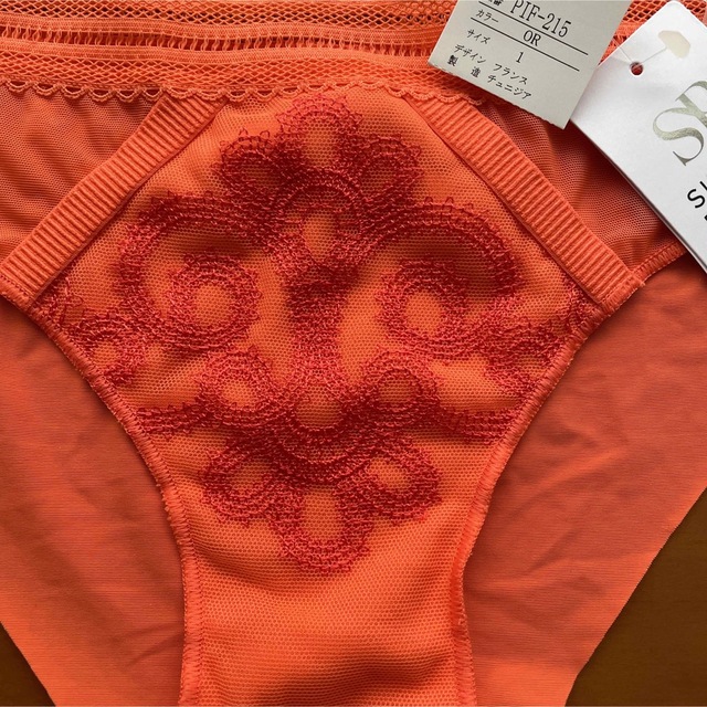 Simone Perele(シモーヌペレール)のシモーヌぺレール　ショーツM レディースの下着/アンダーウェア(ショーツ)の商品写真