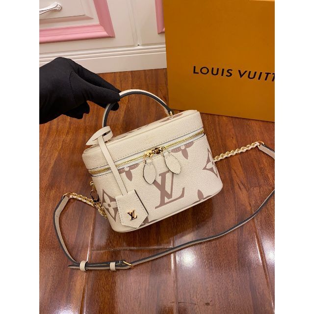 ルイヴィトン LOUIS VUITTON ヴァニティPM
