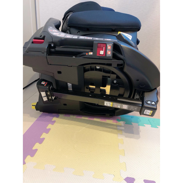 Aprica(アップリカ)の【引取り限定】アップリカ チャイルドシート ディアターン プラス ISOFIX キッズ/ベビー/マタニティの外出/移動用品(自動車用チャイルドシート本体)の商品写真