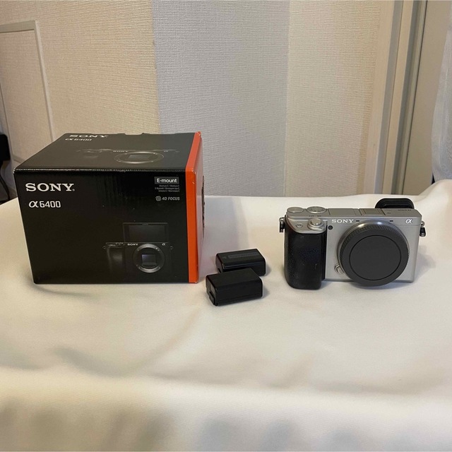 【専用】SONY α6400 ミラーレス一眼　シルバー