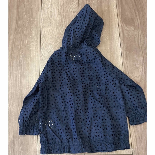 薄手 パーカー 90 キッズ/ベビー/マタニティのキッズ服女の子用(90cm~)(ジャケット/上着)の商品写真