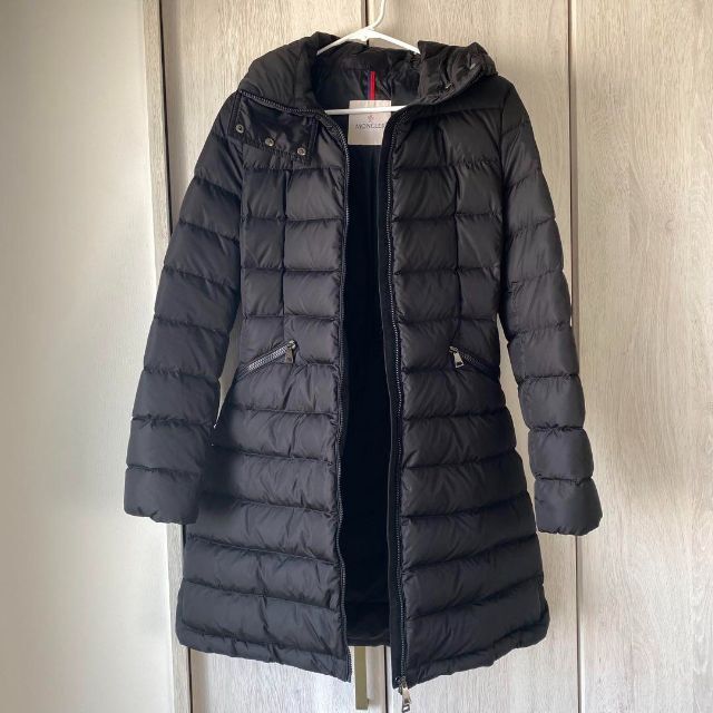 数々の賞を受賞 MONCLER モンクレール フラメッテ ダウンジャケット