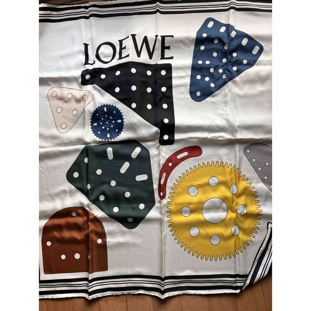 LOEWE(ロエベ)のロエベ　スカーフ レディースのファッション小物(バンダナ/スカーフ)の商品写真