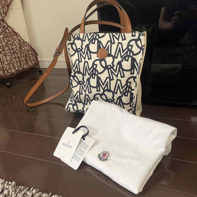 MONCLER - モンクレール2021S S ロゴプリントバック♡お値下げしました MONCLER - モンクレール2021S S ロゴプリントバック♡お値下げしました