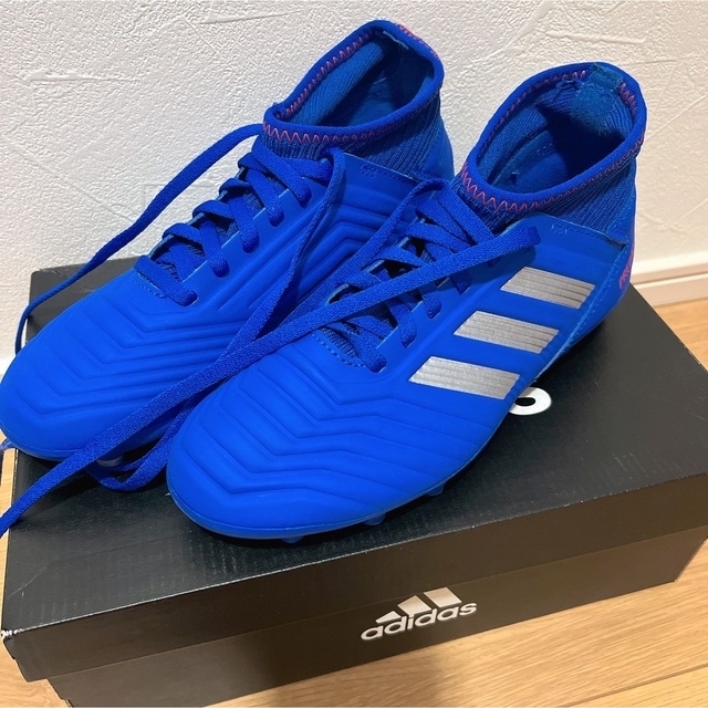 adidas サッカーシューズ スパイク 22cm 新品