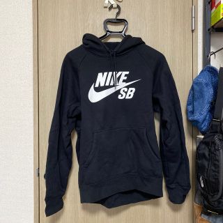 ナイキ(NIKE)のNIKEパーカーL size(パーカー)