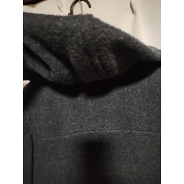 美品/FABRICATED IN JAPANチャコールグレーダッフルコートM メンズのジャケット/アウター(ダッフルコート)の商品写真
