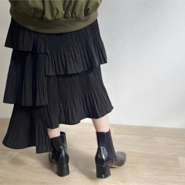 【ZOZO限定】Asymmetry pleated skirt  レディースのスカート(ロングスカート)の商品写真