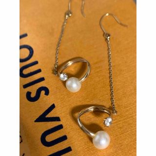 オニキスがゆれるパールフープピアス K10YG 日本安い www.udyogidea.in