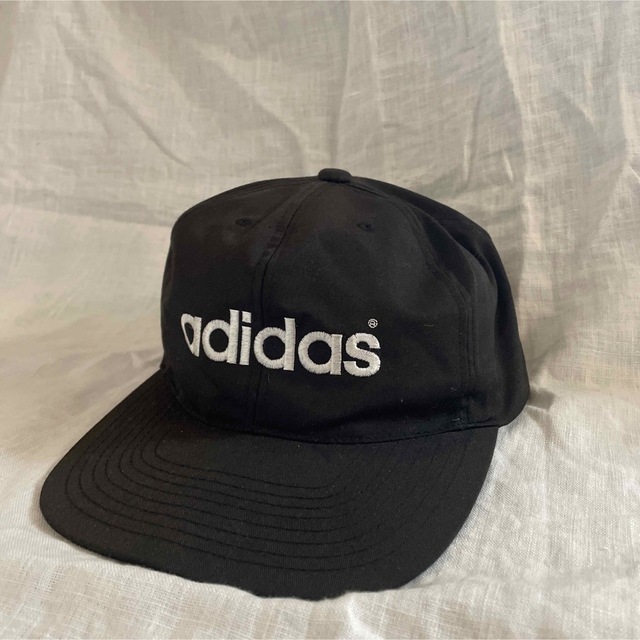 adidas(アディダス)のデサント社製 80's〜90's adidas スナップバックキャップ　帽子 メンズの帽子(キャップ)の商品写真