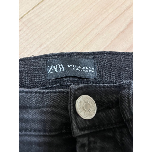 ZARA(ザラ)の【meyou様専用】ZARA ザラ スキニーデニムパンツ ジーンズ ダークグレー レディースのパンツ(デニム/ジーンズ)の商品写真