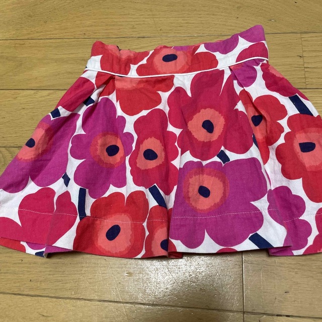 marimekko(マリメッコ)のマリメッコ ウニッコスカート 92/2Y キッズ/ベビー/マタニティのキッズ服女の子用(90cm~)(スカート)の商品写真