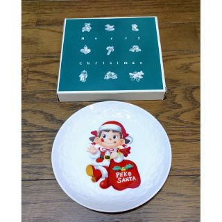 フジヤ(不二家)の【セット売り】ペコちゃんポコちゃん X'masプレート ＆ ハローキティーのマグ(食器)