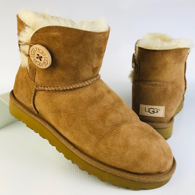 ☆新品☆チェスナット24cm UGG アグ ミニベイリーボタンⅡムートン