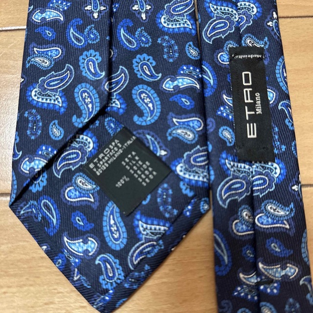 新品 ETROエトロ シルクペーズリー柄ネクタイ イタリア製 新品 ETROエトロ シルクペーズリー柄ネクタイ イタリア製
