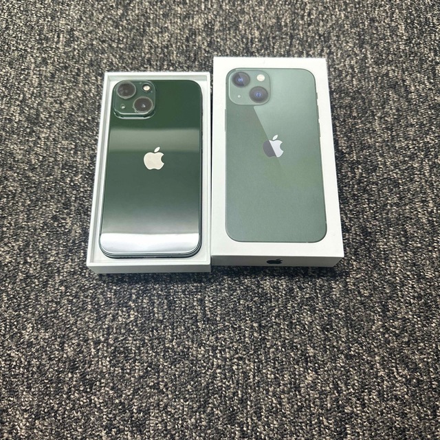 iPhone(アイフォーン)のアップル iPhone13 mini 128GB グリーン  スマホ/家電/カメラのスマートフォン/携帯電話(スマートフォン本体)の商品写真