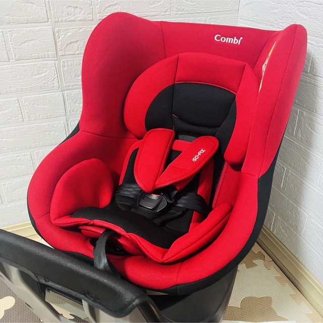 combi(コンビ)の【☆極美品☆】コンビ☆チャイルドシート☆クルムーヴ☆ISOFIX☆回転式☆新生児 キッズ/ベビー/マタニティの外出/移動用品(自動車用チャイルドシート本体)の商品写真