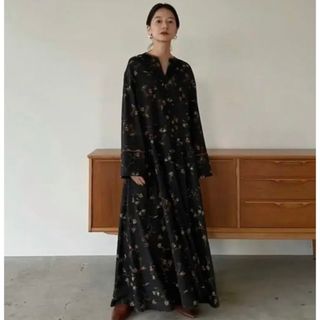 クラネ(CLANE)のCLANE DRESS FLOWER PIN TUCK ONE PIECE(ロングワンピース/マキシワンピース)