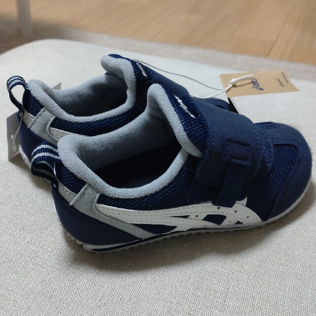 asics(アシックス)のasicsキッズシューズ（15ｾﾝﾁ） キッズ/ベビー/マタニティのベビー靴/シューズ(~14cm)(スニーカー)の商品写真