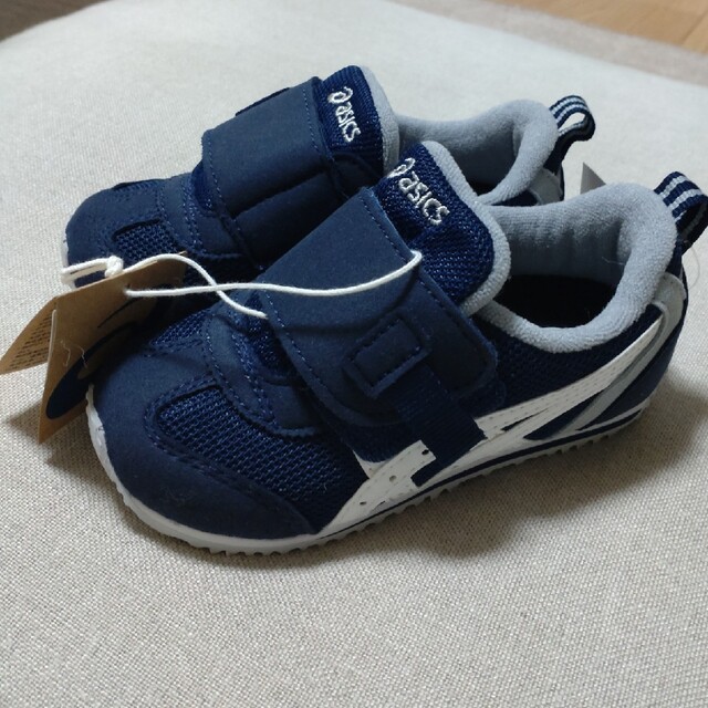 asics(アシックス)のasicsキッズシューズ（15ｾﾝﾁ） キッズ/ベビー/マタニティのベビー靴/シューズ(~14cm)(スニーカー)の商品写真