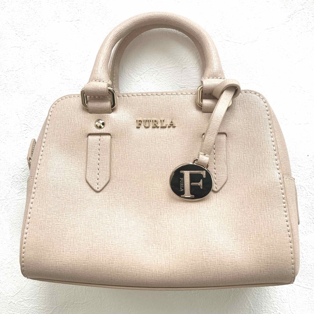 Furla(フルラ)の美品●フルラ●エレナ　2way ショルダーバッグ　ベージュ　牛革　レザー　保存袋 レディースのバッグ(ショルダーバッグ)の商品写真