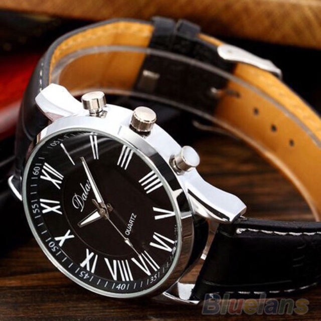日本未入荷★新品★Dalasメンズ腕時計！レザー★ウブロ バーバリーファンに人気