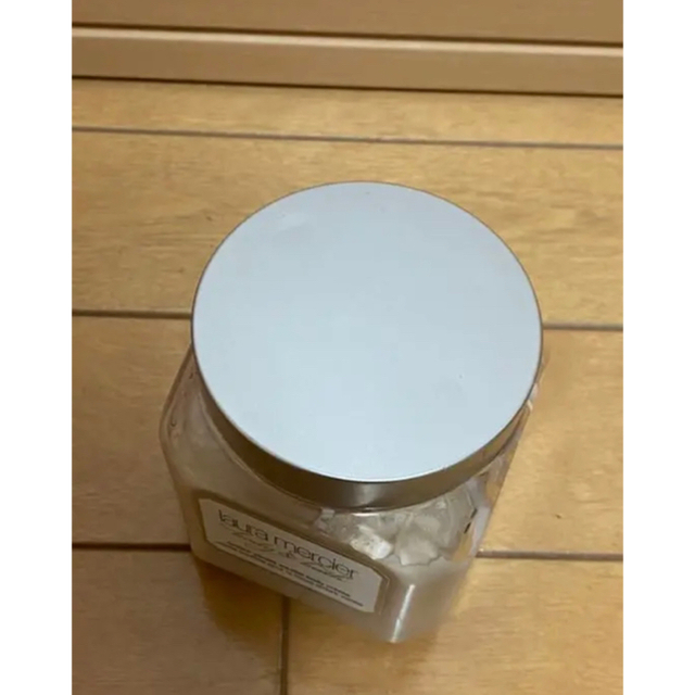 laura mercier(ローラメルシエ)のローラメルシエ　ホイップトボディクリーム アンバーバニラ300g コスメ/美容のボディケア(ボディクリーム)の商品写真