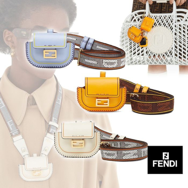 FENDI  AirPodsケース　ストラップ