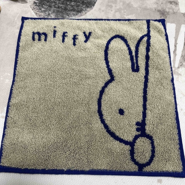 miffy(ミッフィー)のミッフィー  ハンカチ　タオル エンタメ/ホビーのおもちゃ/ぬいぐるみ(キャラクターグッズ)の商品写真