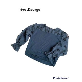 リベットアンドサージ(rivet & surge)の【rivet&surge】リベットアンドサージ おしゃれ 袖花付き 黒(カットソー(長袖/七分))