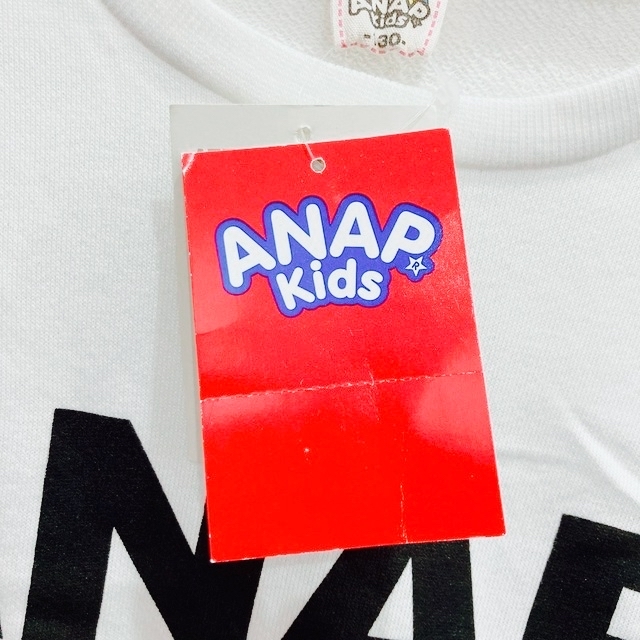 ANAP Kids(アナップキッズ)のANAP アナップ　薄手　スウェット　130 ホワイト キッズ/ベビー/マタニティのキッズ服女の子用(90cm~)(Tシャツ/カットソー)の商品写真