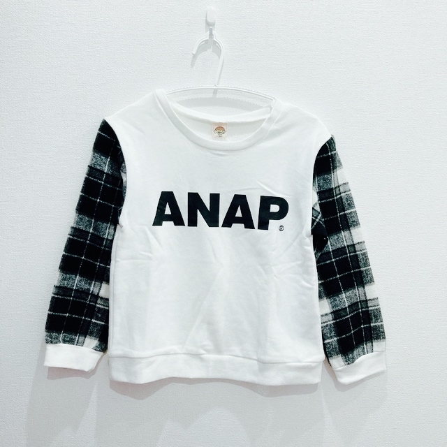 ANAP Kids(アナップキッズ)のANAP アナップ　薄手　スウェット　130 ホワイト キッズ/ベビー/マタニティのキッズ服女の子用(90cm~)(Tシャツ/カットソー)の商品写真