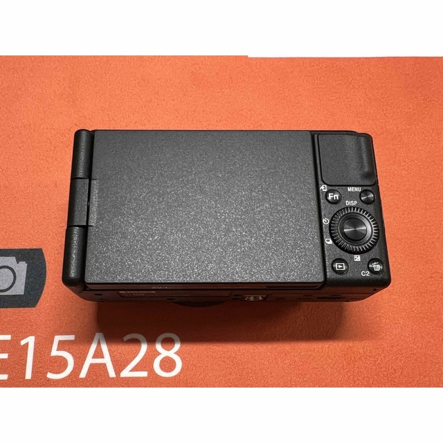 SONY(ソニー)の【美品】SONY VLOGCAM ZV-1 スマホ/家電/カメラのカメラ(コンパクトデジタルカメラ)の商品写真