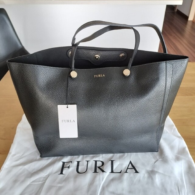 【専用商品】FURLA　トートバッグ　レザー　黒