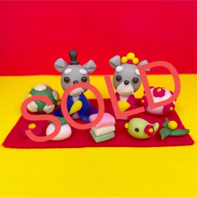 【日本未発売】 ハンドメイド  シュナウザーちゃんのひな祭り飾り　雛飾り　ひな祭り　置物 インテリア雑貨