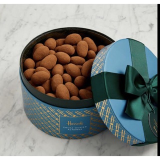 ハロッズ(Harrods)の新品未開封　英国Harrods 高級アーモンドチョコレート 1.1kg(菓子/デザート)