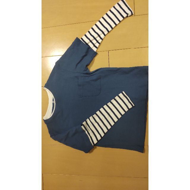 UNIQLO(ユニクロ)のユニクロカットソー130 キッズ/ベビー/マタニティのキッズ服男の子用(90cm~)(Tシャツ/カットソー)の商品写真