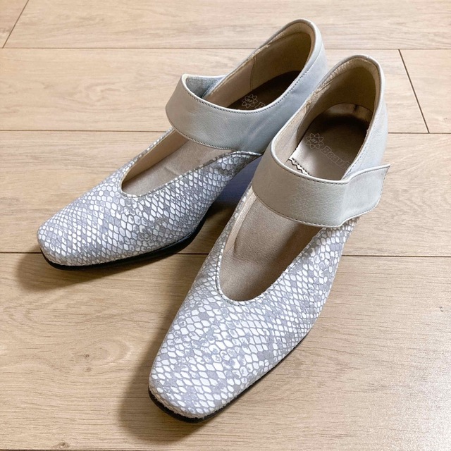 りーちゃん神戸 ビューフォート 3E 日本製美脚 パンプス レディースの靴/シューズ(ハイヒール/パンプス)の商品写真