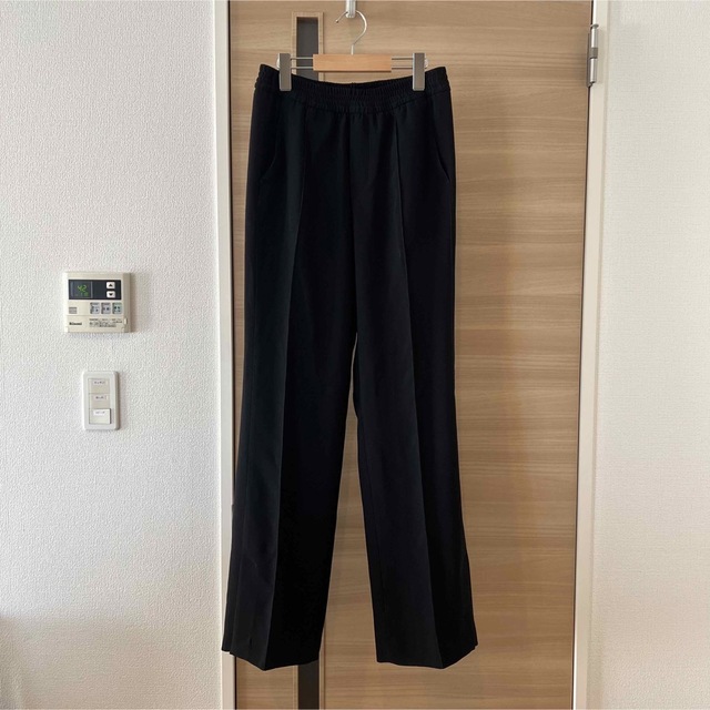 ZARA(ザラ)のZARA ザラ　カジュアルパンツtrousers with split hems レディースのパンツ(カジュアルパンツ)の商品写真