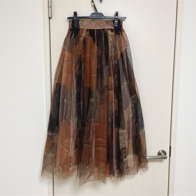 Ameri VINTAGE(アメリヴィンテージ)のAMERI  UND GYPSUM ART TULLE SKIRT レディースのスカート(ロングスカート)の商品写真