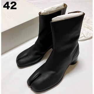 マルタンマルジェラ(Maison Martin Margiela)の新品 42 マルジェラ 22aw タビ レザーブーツ 黒 TABI　3953(ブーツ)