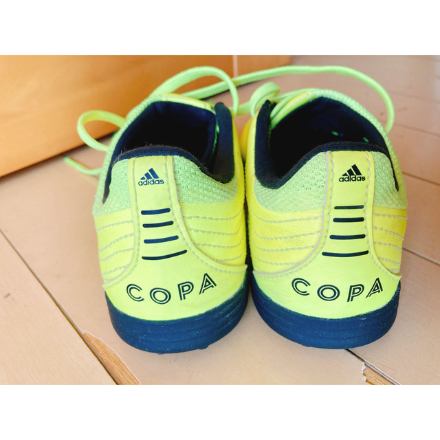 adidas copa サッカーシューズ　トレーニングシューズ　トレシュー　19 スポーツ/アウトドアのサッカー/フットサル(シューズ)の商品写真