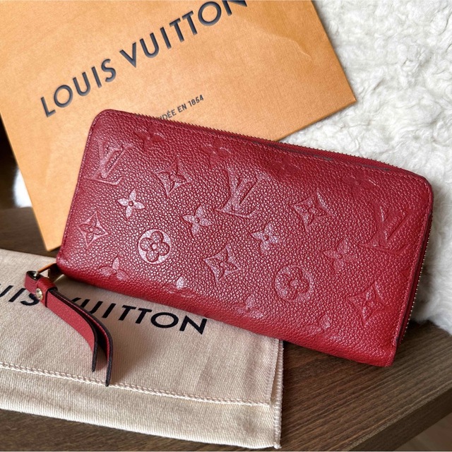 LOUIS VUITTON ルイヴィトン　三つ折り財布　財布　赤