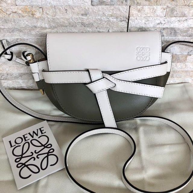 激安特価 LOEWE ☆新品☆ - LOEWE ロエベ ホワイト×カーキ ゲート